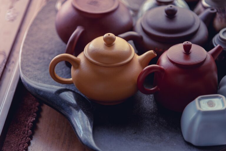 Ceramiczne czajniki do herbaty